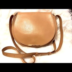 Cuyana Large Leather Saddle Bag